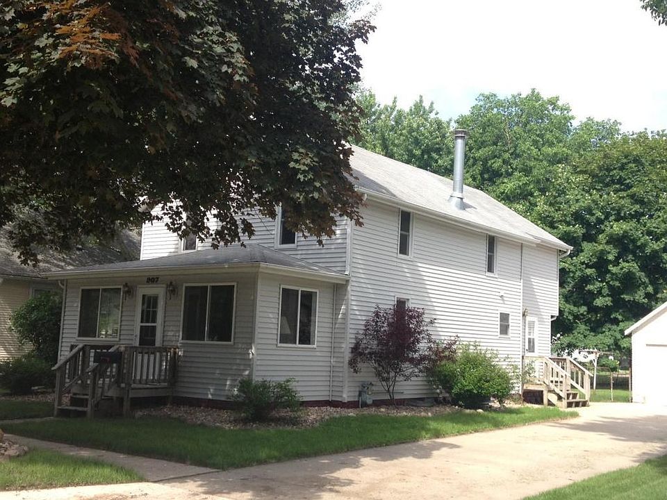 1st image of 907 N 7th St