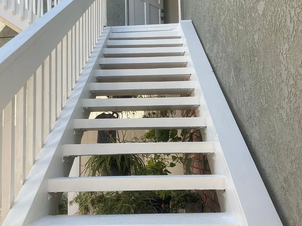 Separate entrance to the unit.