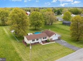 6111 Salem Run Rd, Dover, PA 17315