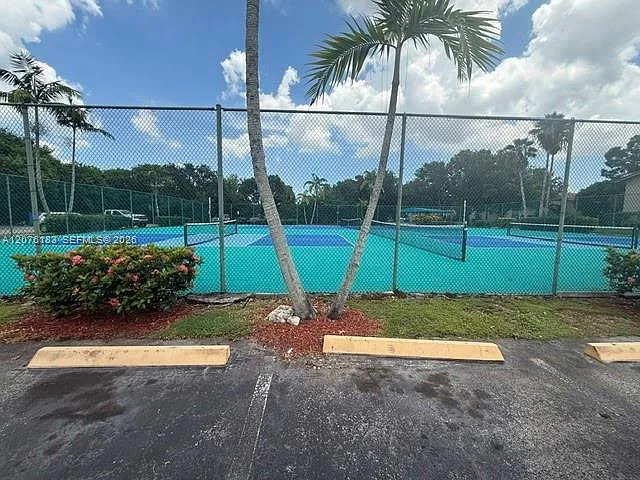 2 bed, 2.0 bath, 1060 sqft, $2,000 — Photo 3