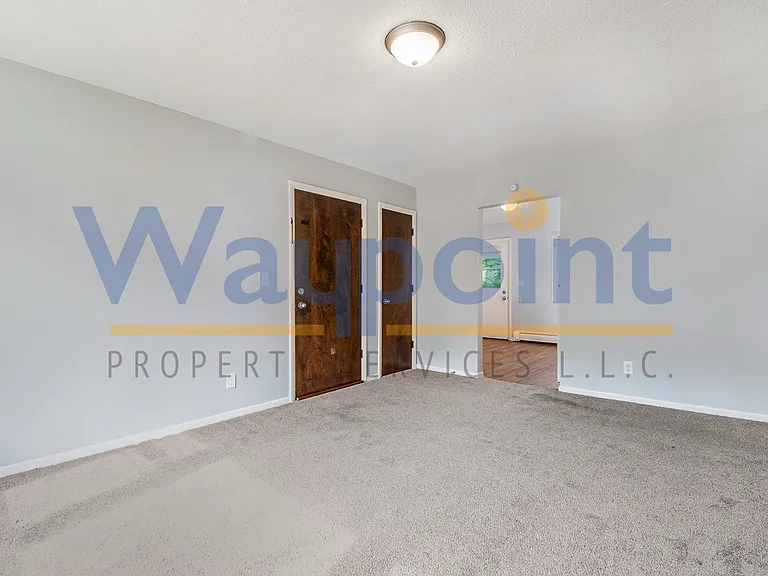 1407 W Ellis Ave #6 — Photo 6