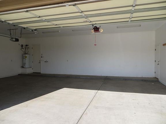 3rd image of 10520 N 178th Ave