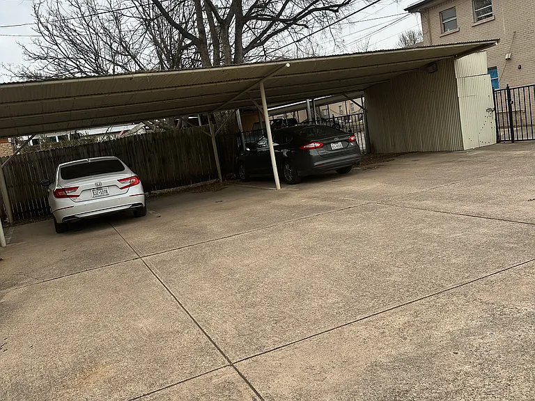 5718 Penrose Ave #D — Photo 9