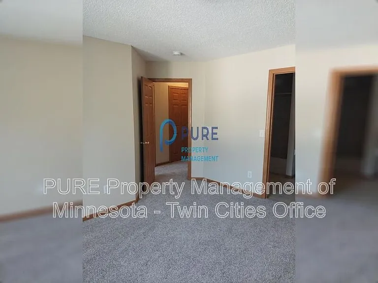 6742 Meadow Grass Ln S — Photo 8