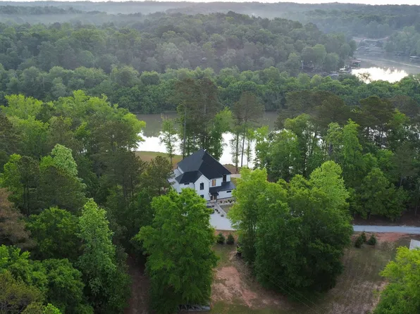 391 Parker Rd, Covington, GA 30014