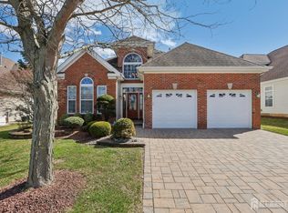 14 Cobblestone Blvd, Monroe Township, NJ 08831