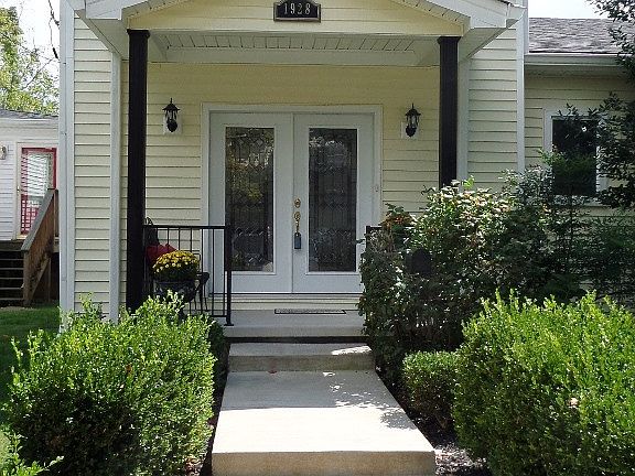 4th image of 1928 Yale Dr