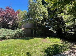 10 Arbor Ct, Cotati, CA 94931