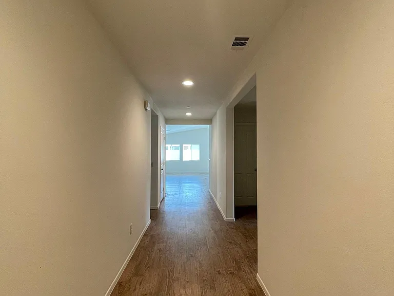 29266 Bronco Ct — Photo 2