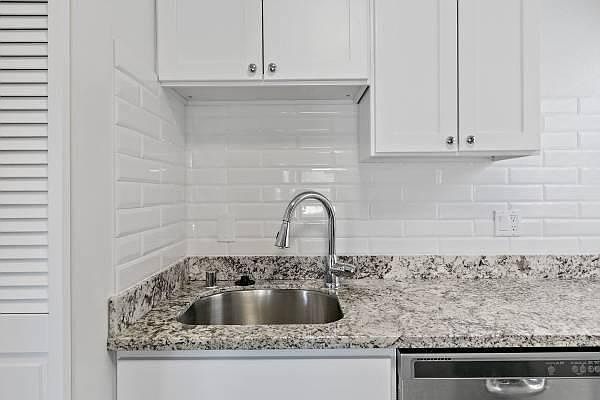 1st image of 415 Thornally Dr #2