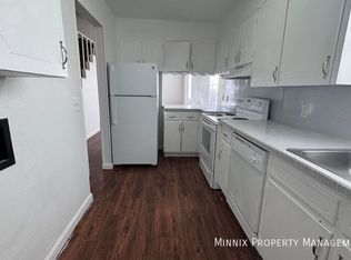 1704 Yonkers St APT C, Plainview, TX 79072