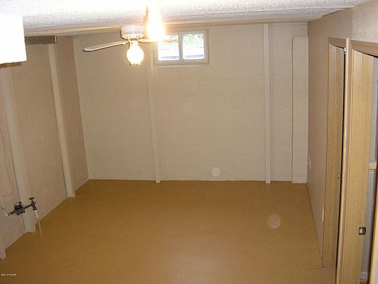 3rd image of 513 20th Ave N