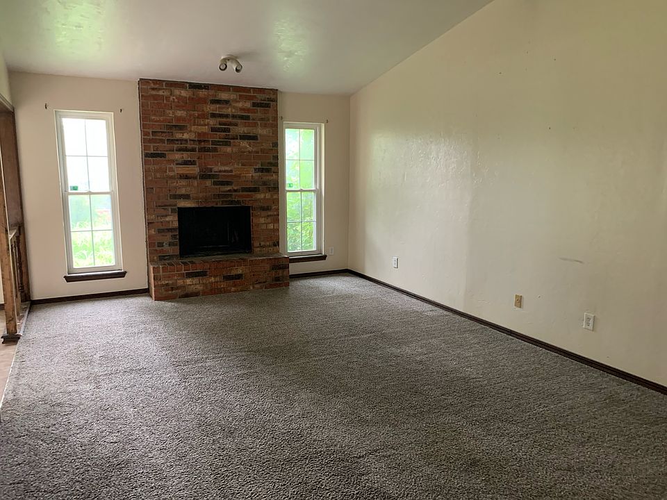 1st image of 2724 Paxton Pl