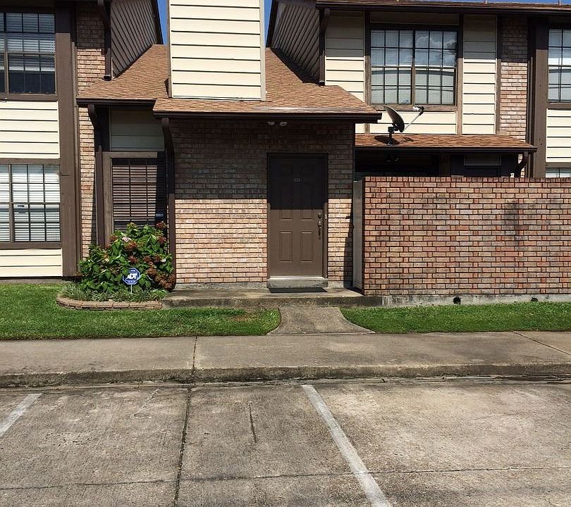 1st image of 2936 Manhattan Blvd Unit 187