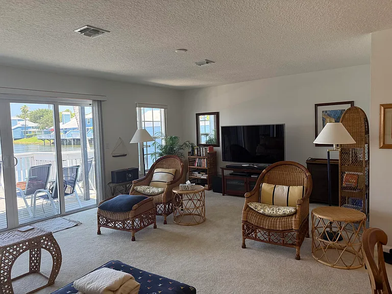 809 Ocean Dunes Cir — Photo 7