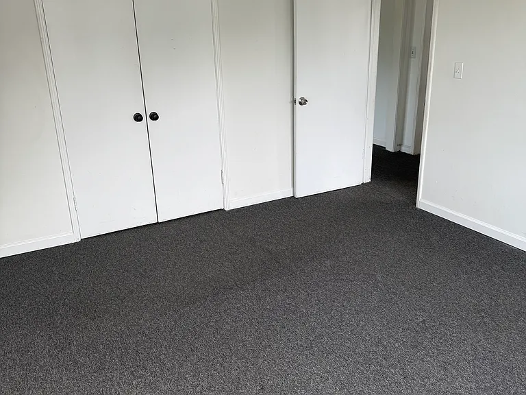 5204 Knowlton St #4 — Photo 6