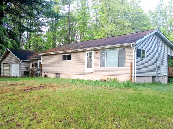 5866 S Harrison Rd, Houghton Lake, MI 48629