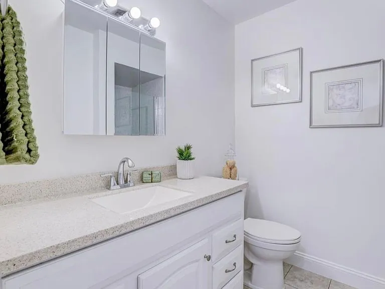 1350 Sumac Cir — Photo 7