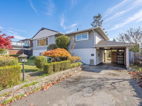 7510 Hurdle Cres, Surrey, BC V3W 4H1