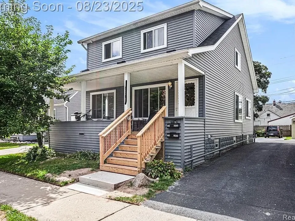518 E Troy St #1