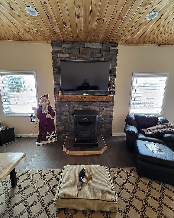 Pellet stove