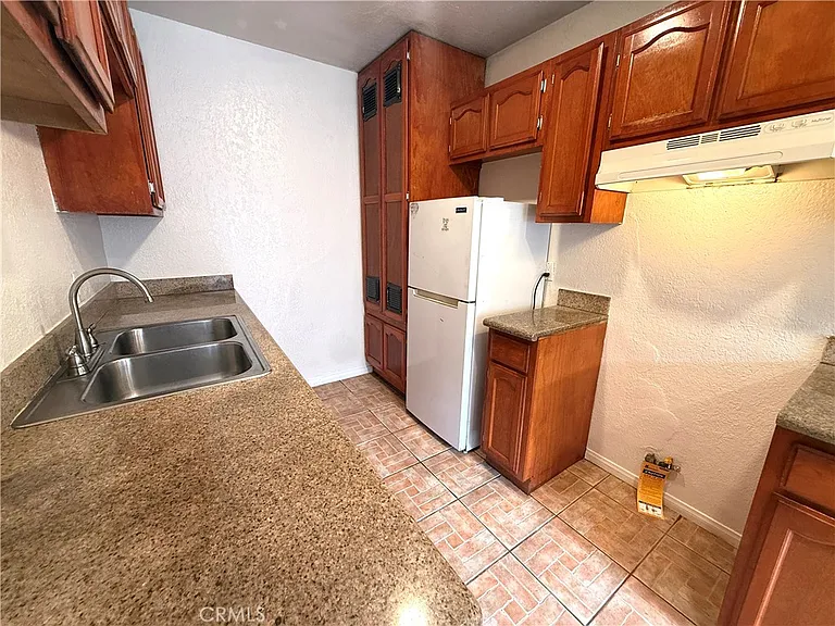 10234 Woodworth Ave #2 — Photo 9