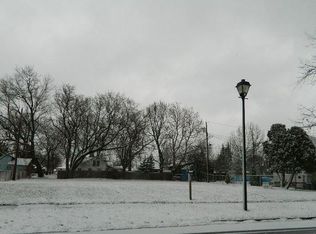 17 Yvette Dr, Buffalo, NY 14227