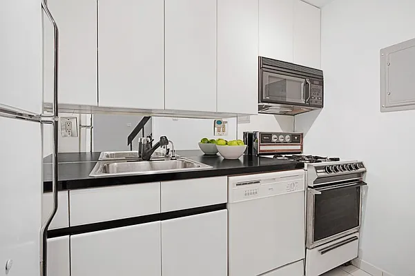 Sold by Olshan Realty | media 5