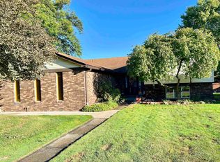 15621 Lauren Dr, Fraser, MI