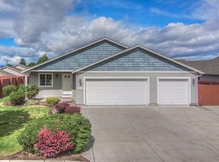 3013 NW 9th Ct, Redmond, OR 97756