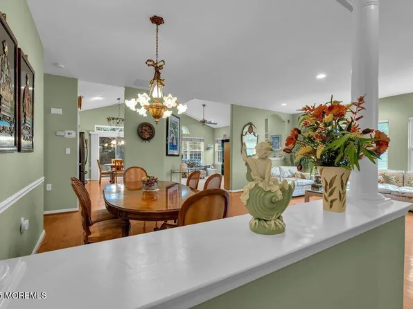 54 Drayton Road, Manchester, NJ 08759