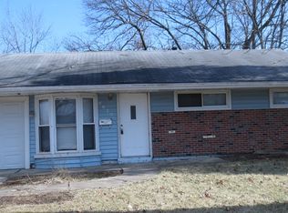 8820 Cabot Dr, Cincinnati, OH 45231