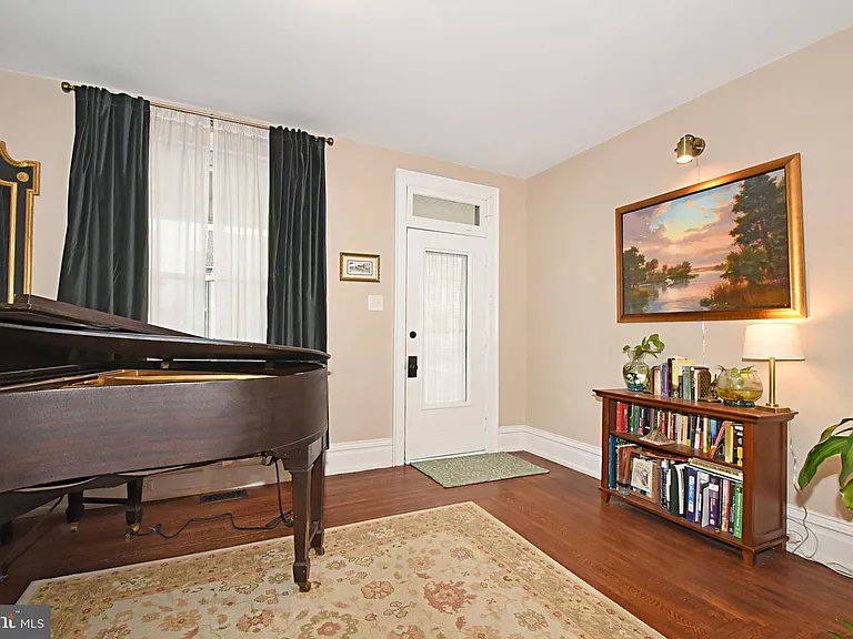 29 N Harrison St — Photo 4