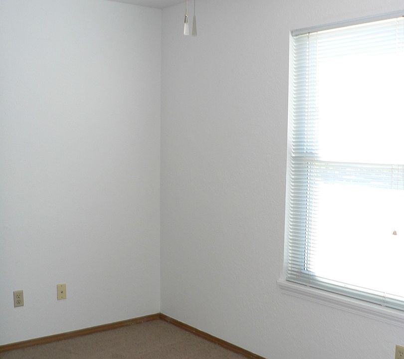 Building Photo 5