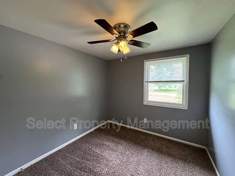 7021 Omaha Ct — Photo 18
