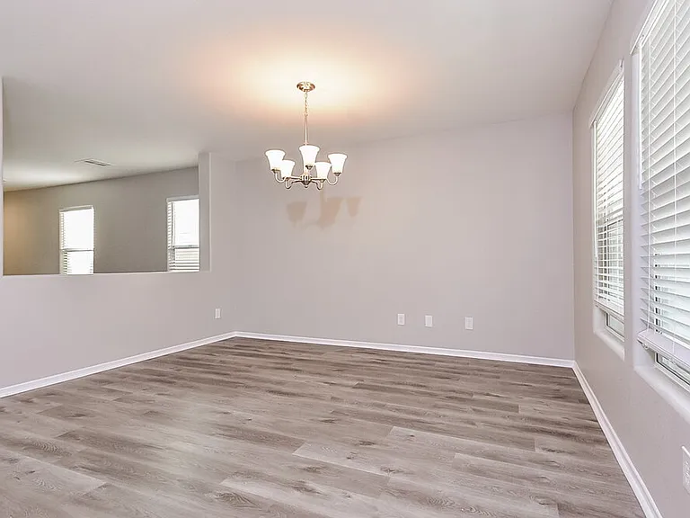 7620 Emerald Ridge Ct — Photo 8