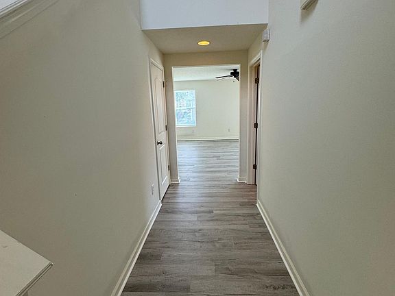 4th image of 10305 Aerostar Ln