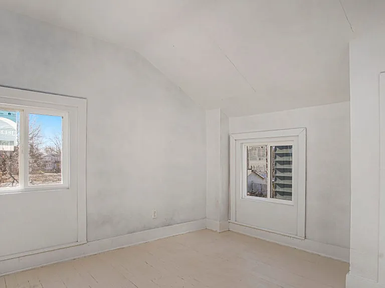20 Wendell St — Photo 9