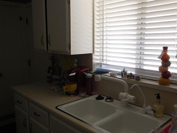 4th image of 952 W Sahuaro Dr