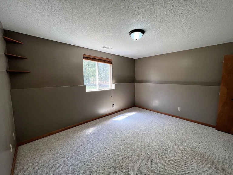 10279 Woodwind Dr — Photo 17