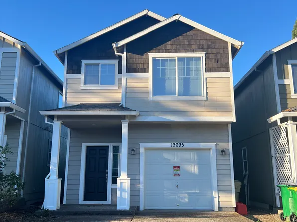 19095 SW Fernshire Ln, Aloha, OR 97003