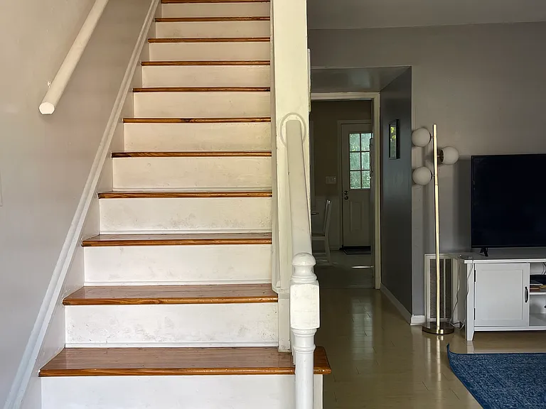 1600 Collegeview Ave — Photo 7