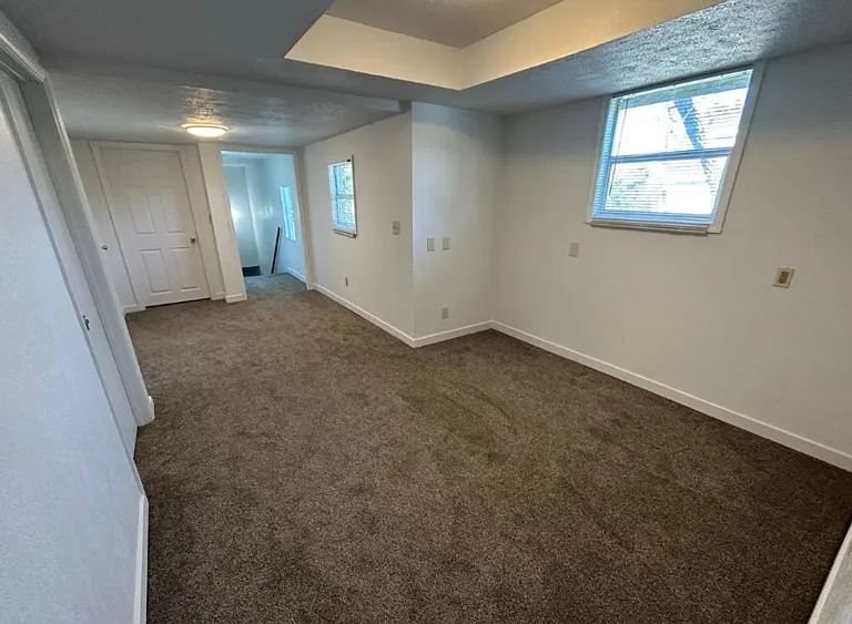 314 E Ermina Ave — Photo 24