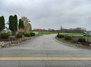 430 Mandolin Dr, Buffalo, WV 25033