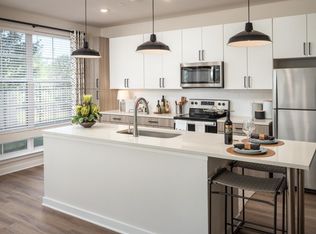 2048 Bolton Dr #2-2107, Atlanta, GA 30318