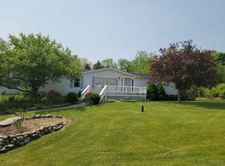 1515 Osborne Dr, Hillsdale, MI 49242
