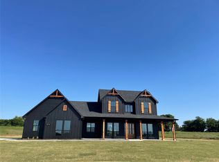 4 Dixie Estates Way, Whitesboro, TX 76273