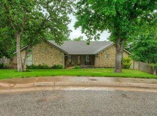 1809 Walnut Cove Rd, Edmond, OK 73013