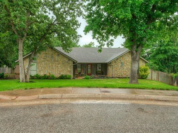 1809 Walnut Cove Rd, Edmond, OK 73013