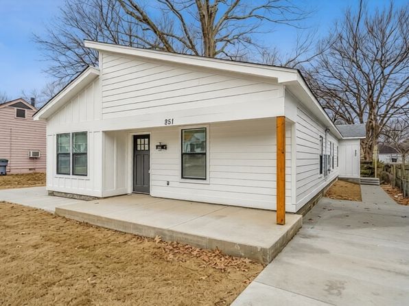 851 Kippley St Front 851